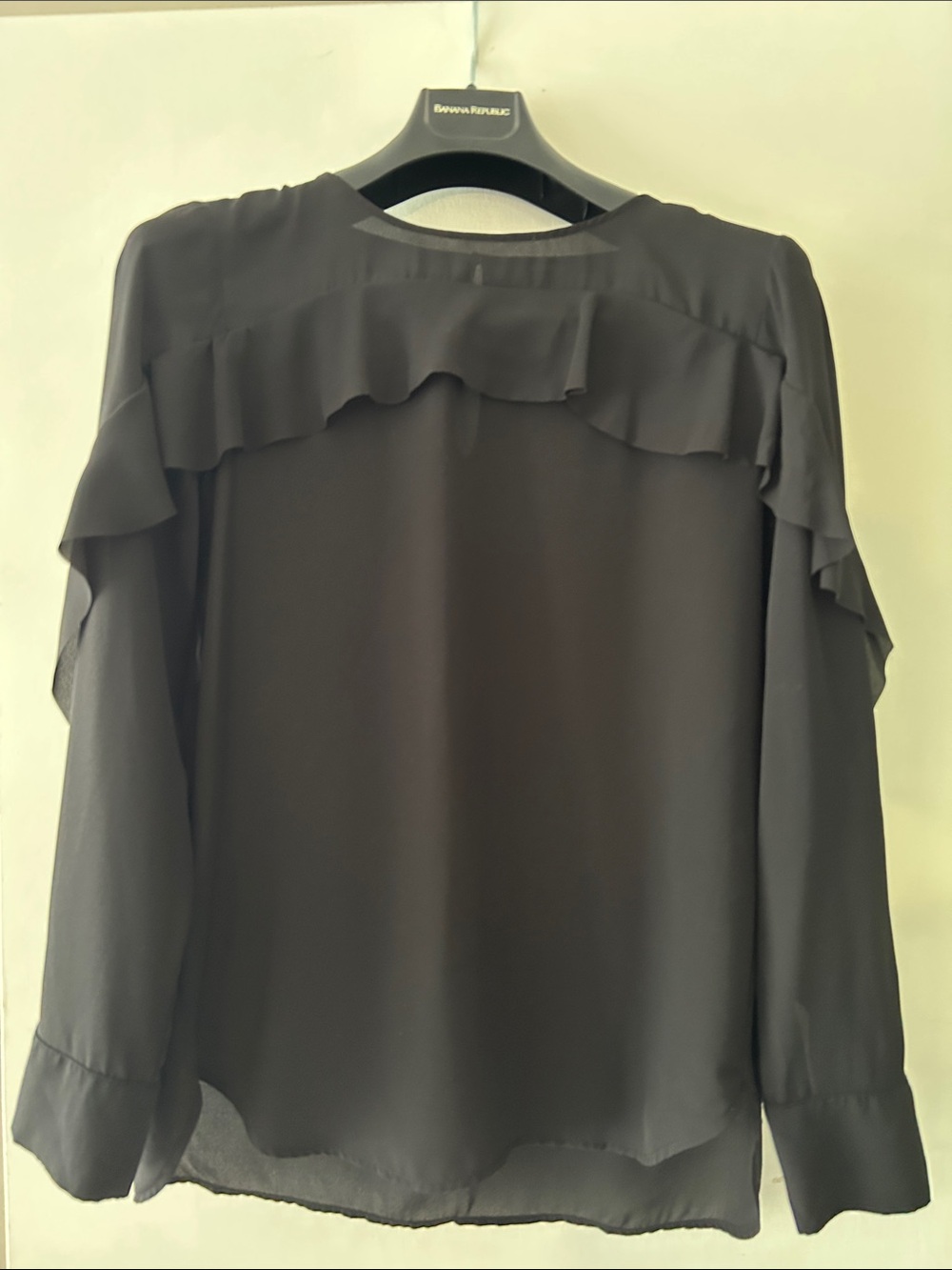 Banana Republic Black Ruffle-Back Long Sleeve Blouse